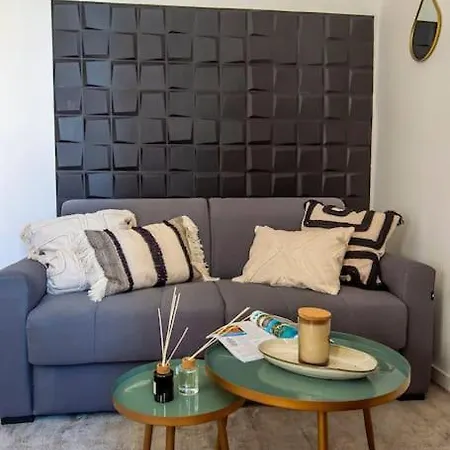 Elegant T2 Renove 4 Pers, Centre Nice, Climatise Apartment