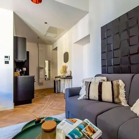 Elegant T2 Renove 4 Pers, Centre Nice, Climatise Apartment Nice